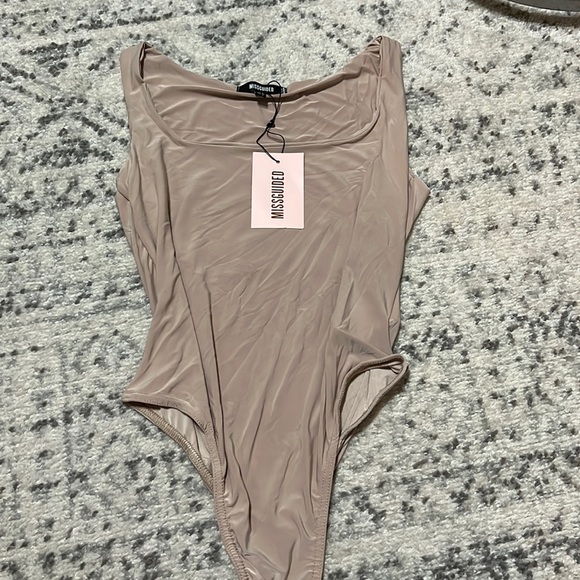 NET missguided Seamless scoop neck bodysuit - Picture 3 of 7